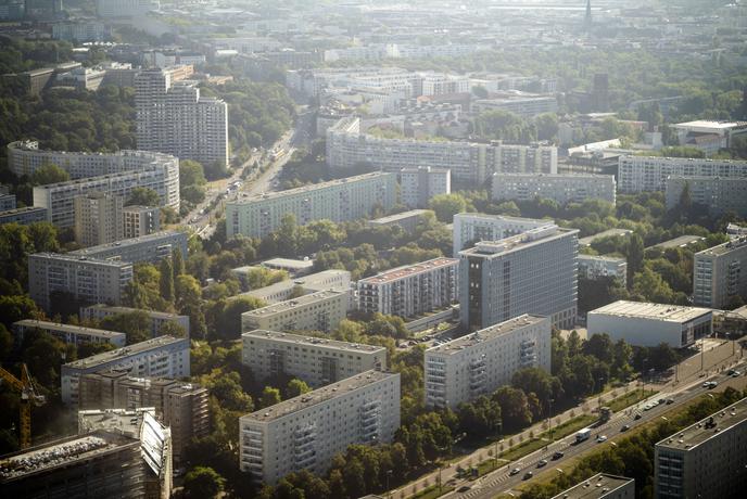 EU bi drastično posegla na nepremičninski trg - omenja se tudi nova prepoved
