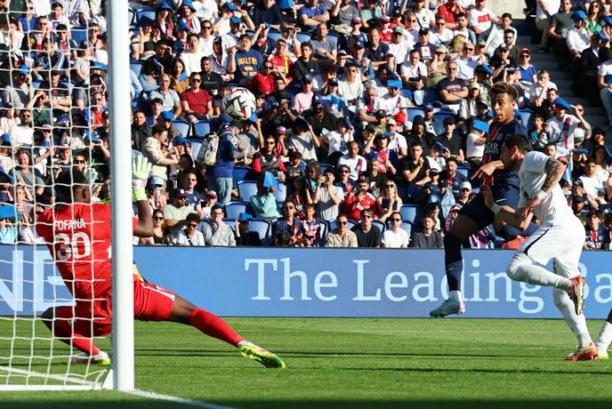 PSG prvak že šest krogov pred koncem, Zajc grel klop in izgubil na Velodromu