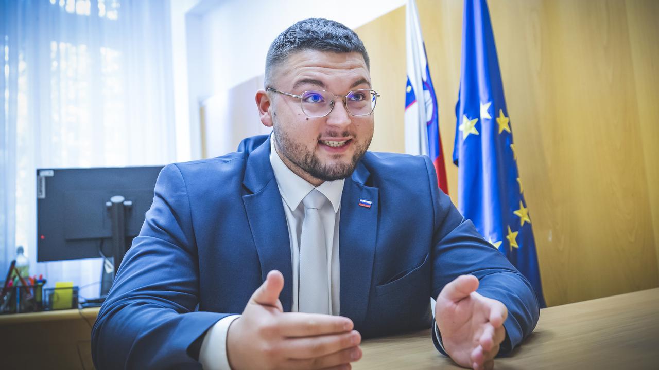 Andrej Poglajen: Pozdravljam odločitev gospoda Mijiča, da zapusti državni zbor #video