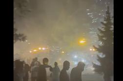 Ekskluzivno za Siol: tako kamenjajo novinarje, policisti pretepajo civiliste ...  #video