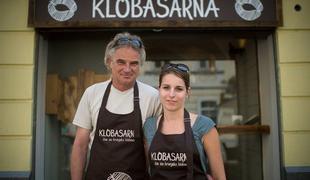 Klobasarna na ulico prinaša kranjske klobase