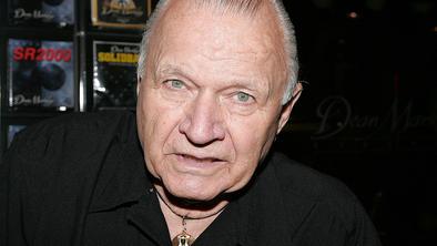 Umrl je priznani surf rocker Dick Dale #video