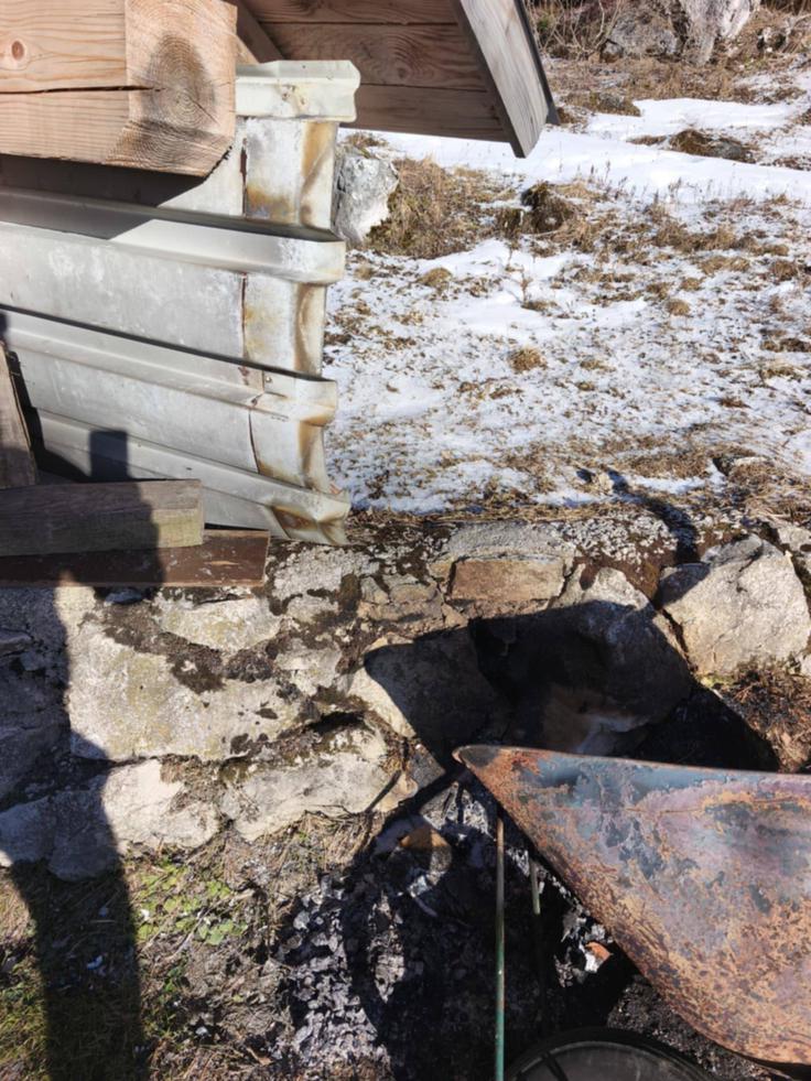 Čeprav sta zapis objavila na zadnji dan leta, pravita, da sta to storila z razlogom, kot opozorilo in poziv vsem obiskovalcem gora. | Foto: Mojca Kramar Kokalj