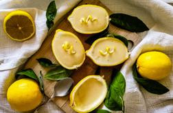 Kako pripraviti to viralno limonino sladico? Imamo recept.