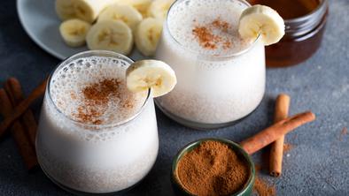 To morate poskusiti: zdrav smuti z okusom cimetovih rolic