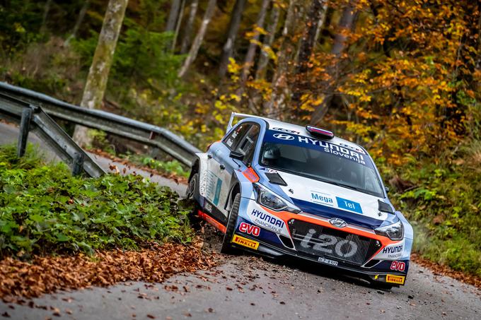 Povratek nekdanjih državnih prvakov, ki prvič tvorita eno posadko. Tomaž Kaučič in Matjaž Korošak (hyundai i20 R5). | Foto: WRC Croatia