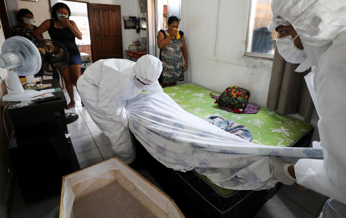Brazilija, koronavirus | Skupno je doslej v Braziliji umrlo že 268.370 obolelih s covidom-19, kar je za ZDA najvišje število na svetu. Okužb z novim koronavirusom so od začetka pandemije potrdili 11,1 milijona, v zadnjem dnevu več kot 70.700. | Foto Reuters