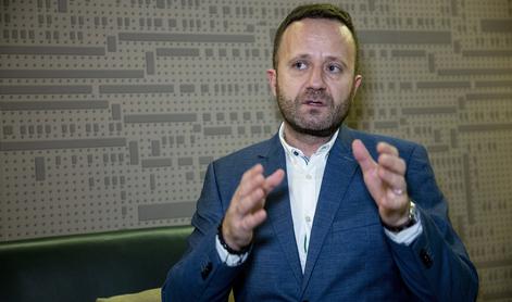 "Imamo veliko postaranih otrok. 'Zapacali smo njihove duše'"