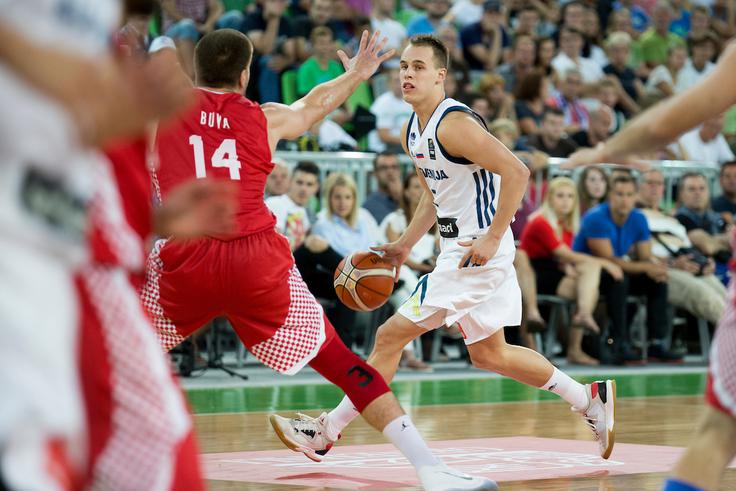 "Poljake poznamo. Vemo, komu je treba posvečati več pozornosti. Favoriti na papirju smo mi in od tega ne odstopamo. Ukvarjati se moramo s svojo igro." | Foto: Urban Urbanc/Sportida