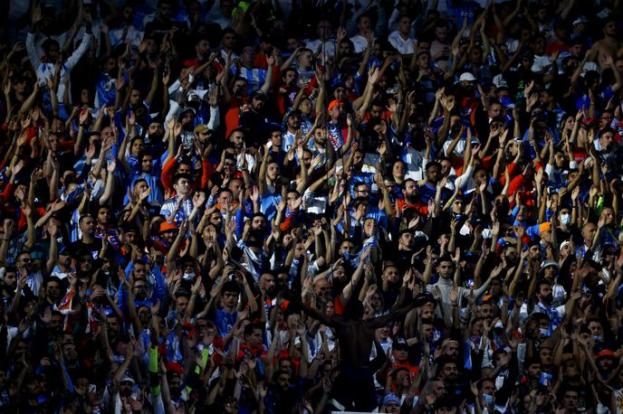 MArseille - PSG navijači | Na Velodromu je bilo bolj vroče na tribunah kot na igrišču. | Foto Guliverimage