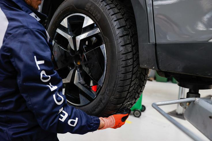 Menjavo pnevmatik zaupajte profesionalcem: varnost se začne pri stiku s cesto. | Foto: P Automobil Import d.o.o.