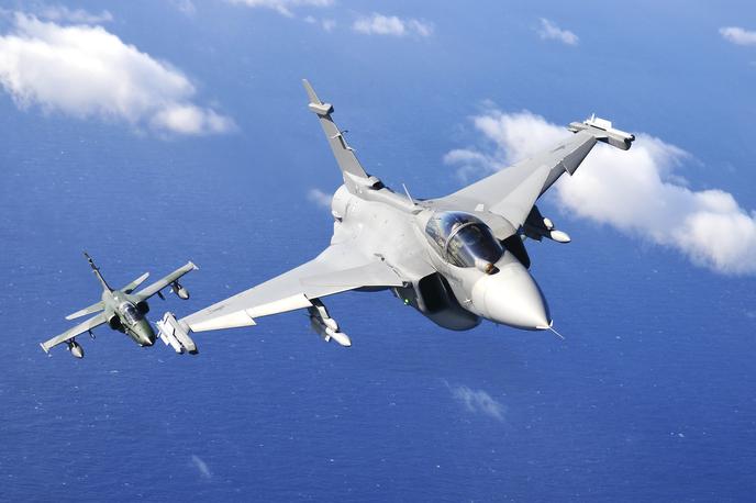 Gripen E | Kolumbijci so kupili različici gripen E in dvosedežni gripen F. Na fotografiji je gripen E, ki jih imajo brazilske letalske sile. | Foto Guliverimage