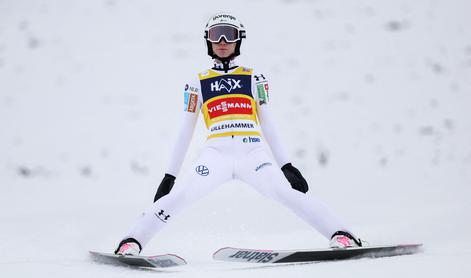 V živo: Japonka še kar navdušuje, jo lahko Nika Prevc vendarle premaga?