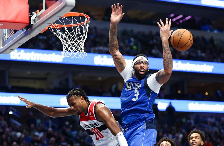 Anthony Davis, Dallas Mavericks Anthony Davis je vpisal dvojni dvojček. | Foto: Reuters
