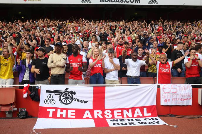 Arsenal navijači | Londonski klub je sicer slabo vstopil v novo sezono angleškega prvenstva. Po dveh krogih so Londončani še brez točke in na zadnjem mestu. | Foto Guliverimage
