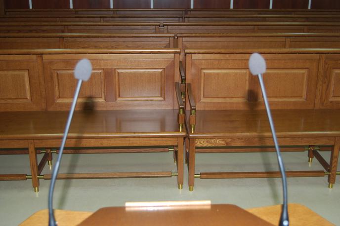 Sodišče v Murski Soboti | Decembra lani je soboško okrožno sodišče Šlihthuberja in nekdanjega direktorja občinskega komunalnega podjetja Pindža Štefana Kuharja obsodilo za kaznivo dejanje dajanja prednosti upnikom.  | Foto STA