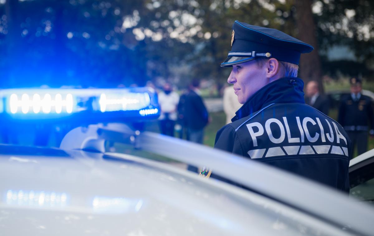 slovenska policija | Po navedbah časnika Večer sta tako domnevni napadalec kot žrtev stara 28 let. Tako Večer kot portal 24ur poročata, da se je incident zgodil v bližini nočnega lokala Niagara. | Foto Siol.net