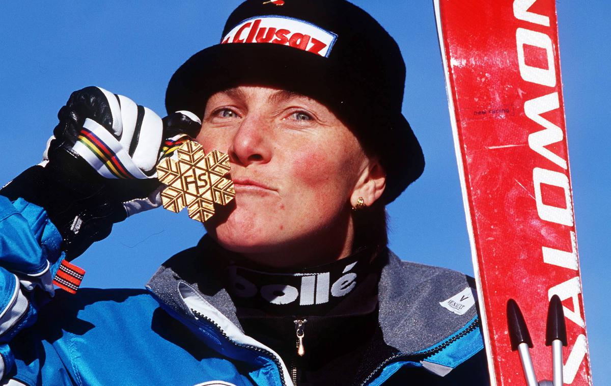 Regine Cavagnoud | Regine Cavangoud je 29. januarja 2001 postala svetovna prvakinja v superveleslalomu, natanko devet mesecev pozneje pa na treningu doživela nesrečo in nato izgubila bitko za življenje v bolnišnici v Innsbrucku. | Foto Guliverimage