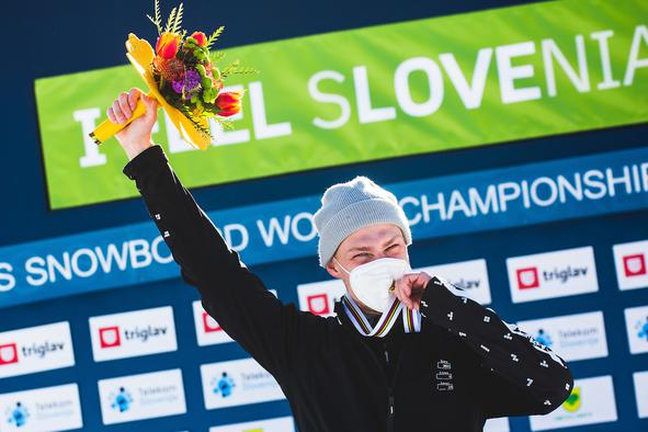Slovenci slabši od pričakovanj, Rus in Nemka ubranila naslov