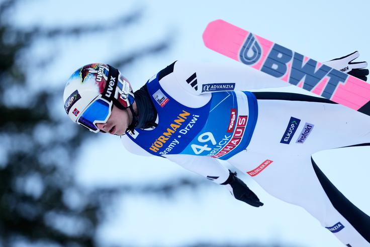 Halvor Egner Granerud je v Innsbrucku izgubil dvoboj z Jukijo Satom in ostal brez finala.  | Foto: Gulliverimage