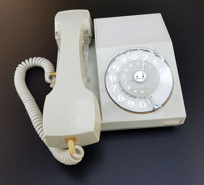 Ali je pred kakšnimi štirimi desetletji tudi vaše gospodinjstvo gostilo ta telefon? | Foto: Srdjan Cvjetović