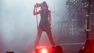 Dua Lipa presenetila #video