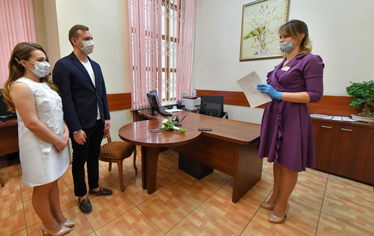 poroka koronavirus | Tudi poročni obredi v novi korona realnosti bodo drugačni kot pred njo. | Foto Reuters