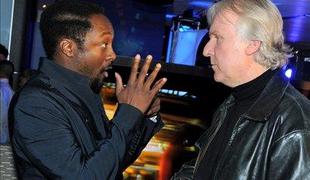 James Cameron bo snemal turnejo Black Eyed Peas