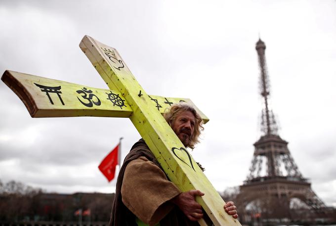 rumeni jopiči protest francija pariz | Foto: Reuters