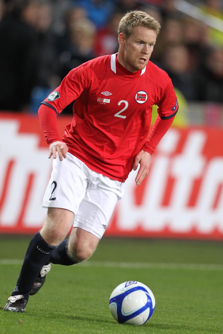 Laponcem je s tremi zadetki do naslova pomagal tudi Tom Hogli, pozneje norveški reprezentant. | Foto: Reuters