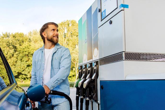 Dizel še vedno kralj slovenskih cest: še vedno ga išče skoraj polovica kupcev