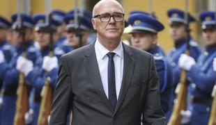 Ob incidentih z droni Švicarji v skrbeh: bi jim Nato pomagal, če bi bili napadeni?
