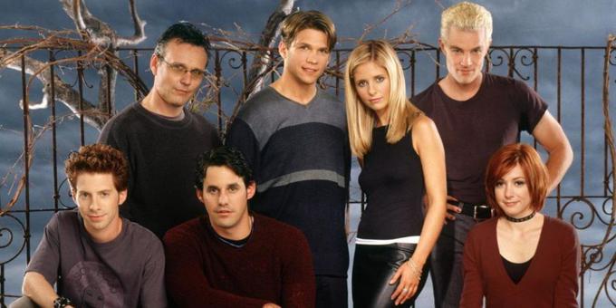 Igralska zasedba nanizanke Buffy, ubijalka vampirjev. James Marsters (drugi z desne, svetli lasje) je v tej priljubljeni TV-seriji igral vampirja z imenom Spike.  | Foto: 