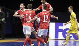 V boj za naslov evropskega prvaka Rusi in Portugalci