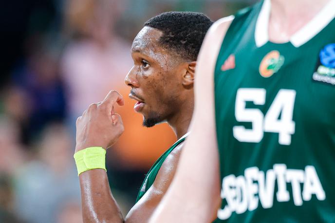 Cedevita Olimpija, Umoja Gibson | Umoja Gibson se je izkazal za odlično okrepitev Olimpije. | Foto Aleš Fevžer