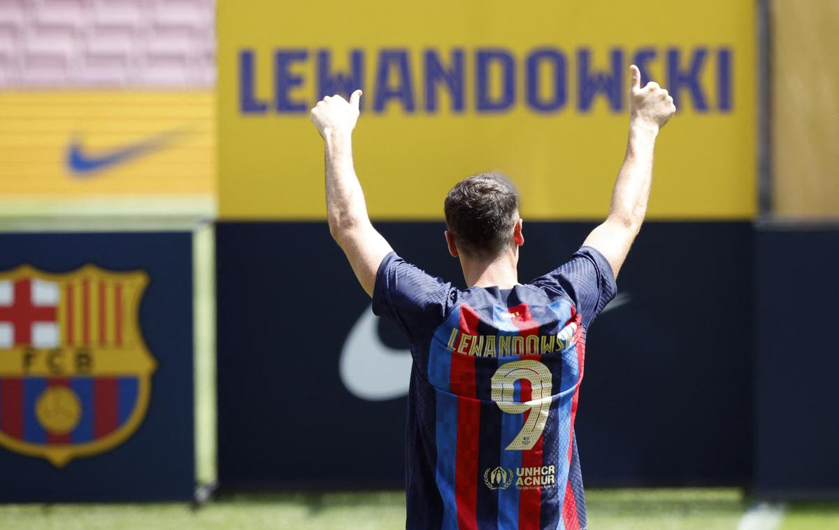Barcelona Robert Lewandowski | Robert Lewandowski na predstavitvi pred tednom dni. | Foto Reuters