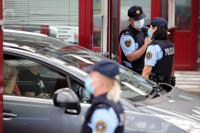 Mejni prehod | Na Madžarsko bo še naprej mogoče potovati brez posebnih omejitev. | Foto STA