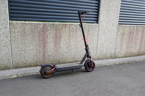 Xiaomi Electric Scooter 5 Max: kdo še potrebuje mestne zastoje?