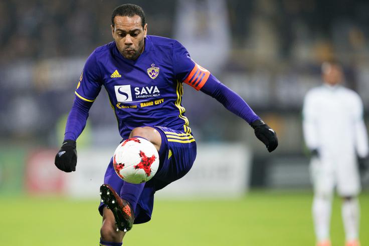 Marcos Tavares po vsem podvigih upa na novega. Prvenec v ligi prvakov. | Foto: Urban Urbanc/Sportida
