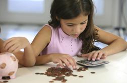Petletni otrok prejel položnico za plačilo dohodnine