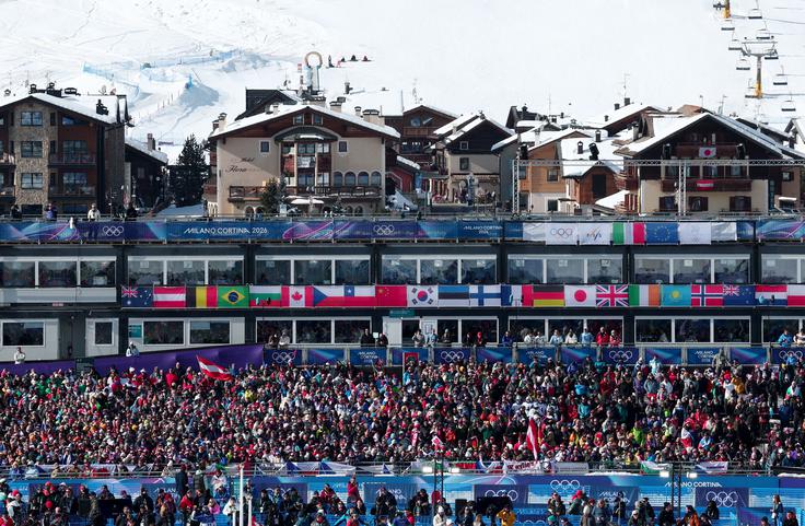 Izjemen obisk tekme v paralelnem veleslalomu | Foto: Reuters