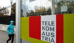 Telekom Austria leto 2013 sklenil z upadom prodaje