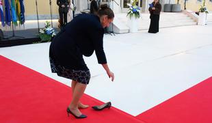 Ministrica v nenavadni situaciji na otvoritvi hotela v Puli