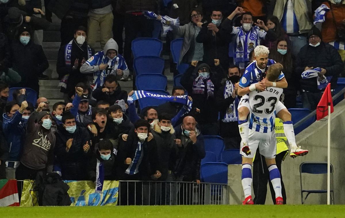 Real Sociedad Adnan Januzaj | Real Sociedad je proti Atleticu v vodstvo popeljal občasni belgijski reprezentant Adnan Januzaj. | Foto Reuters