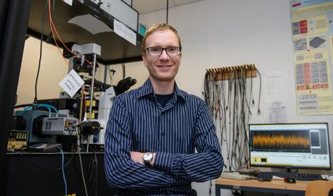 Slovenski raziskovalec bo naredil užitne laserje 