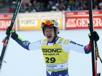 Čeh poskrbel za senzacijo, Hrobat po napaki do peščice točk