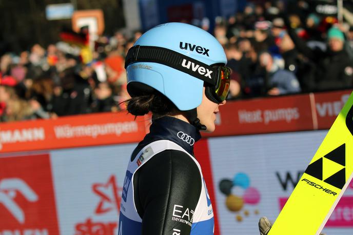 Lara Malsiner | Foto Lara Malsiner si je ob petkovem padcu poškodovala obe koleni in v začetku tedna izvedela, da je poškodba tako huda, da mora izpustiti celotno sezono.