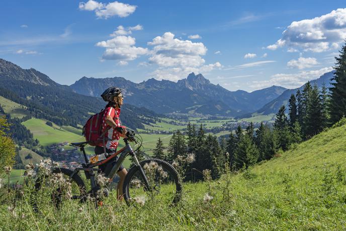 Lonely Planet priporoča kolesarsko pot, ki se začne v Sloveniji