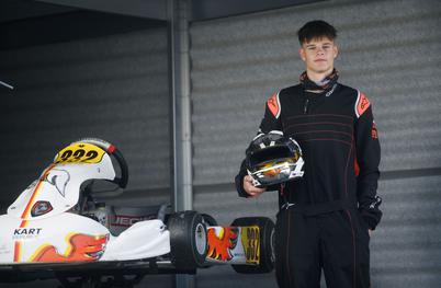 Najstnik, ki osvaja karting steze in premika meje slovenskega motošporta