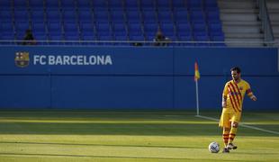 Barcelona z Messijem kot kapetanom pod Koemanovim vodstvom do prve zmage